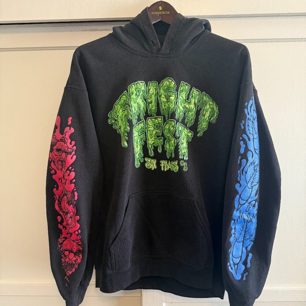 Six Flags Fright Fest Hoodie, Graphic Halloween Sweatshirt, Unisex – Rare Retire